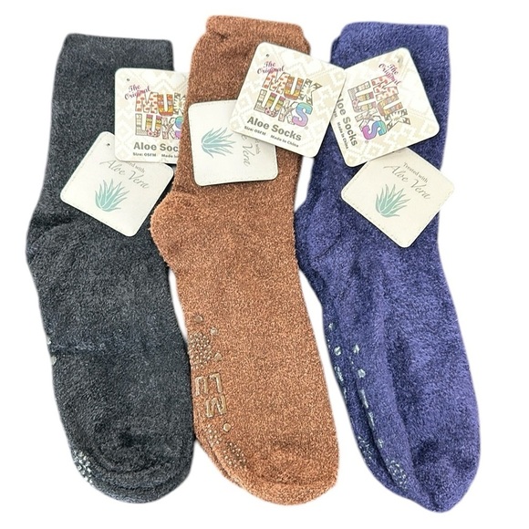 The Original Muk Luks Grippy Aloe Socks Bundle of 3 OSFM - Picture 1 of 5